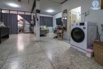 *****ทาวน์เฮ้าส์มือสองย่านกรุงเทพมหานคร ม.จิรัฐติกร7 เสนานิคม1 เนื้อที่ 17 ตร.ว. ฟังก์ชัน 2 ห้องนอน 2 ห้องน้ำ แถมฟรี! 1 เครื่องปรับอากาศ 1 เครื่องทำน้ำอุ่น บนทำเลเดินทางสะดวก เพียง 11 นาที ก็ถึงรถไฟฟ้าสายสีเขียว "สถานีม.เกษตรศาสตร์" ใกล้ทางด่วน "ฉลองรัช"